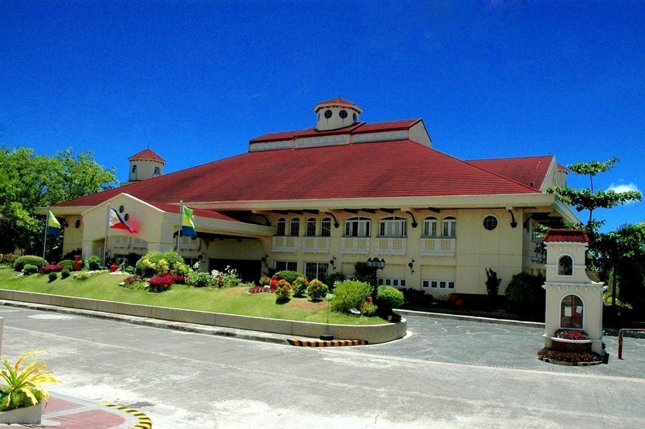 Vista Mar Beach Resort And Country Club Lapu-Lapu City Buitenkant foto