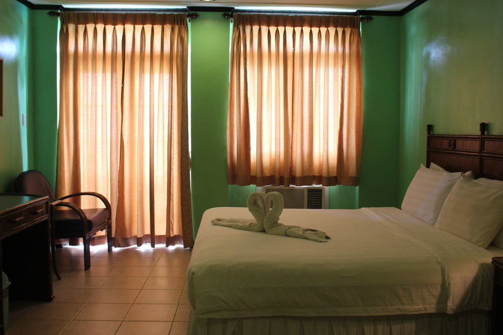 Vista Mar Beach Resort And Country Club Lapu-Lapu City Buitenkant foto