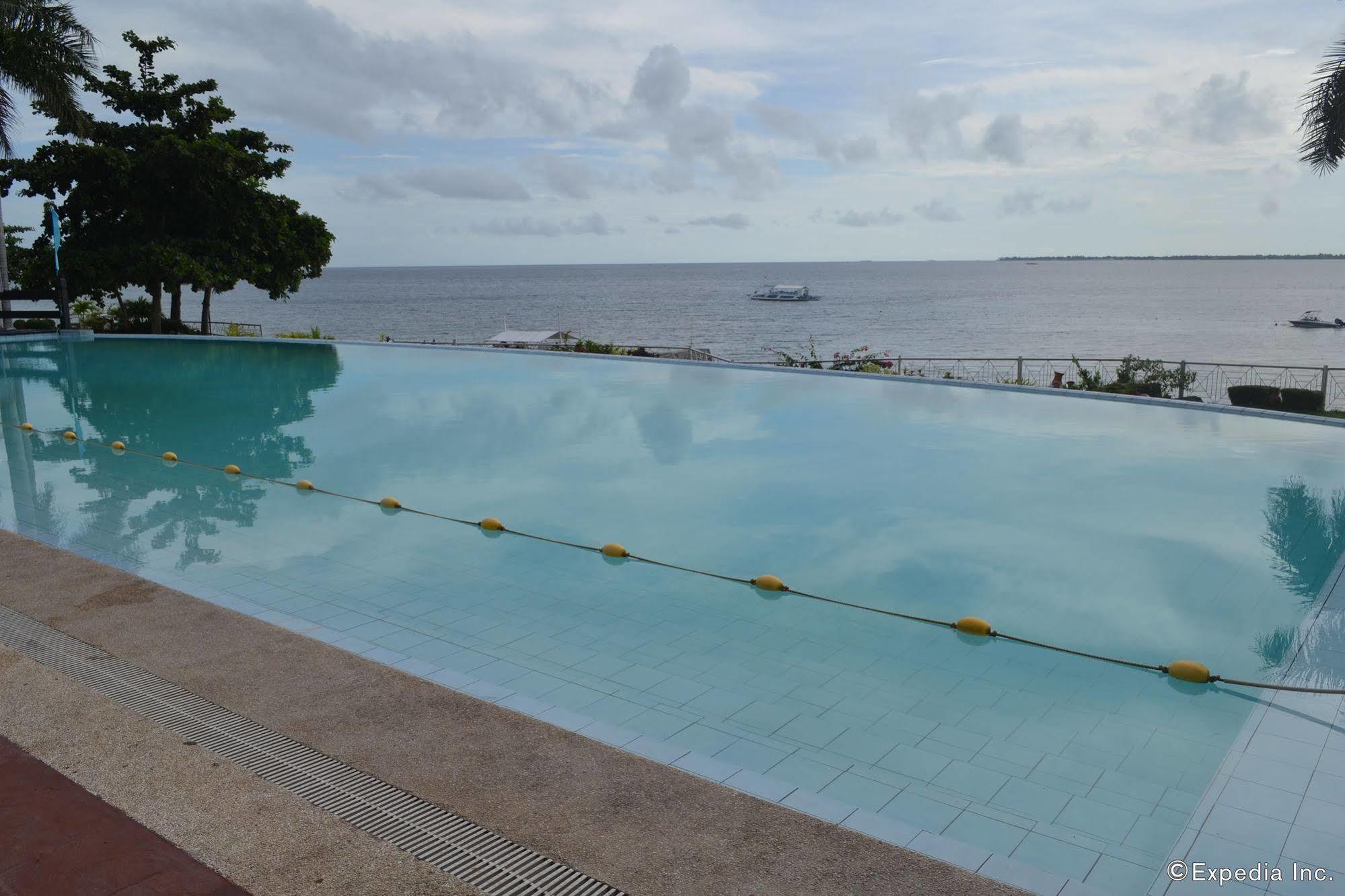 Vista Mar Beach Resort And Country Club Lapu-Lapu City Buitenkant foto